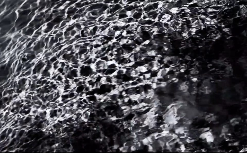 Dark Water, vidéo conceptuelle